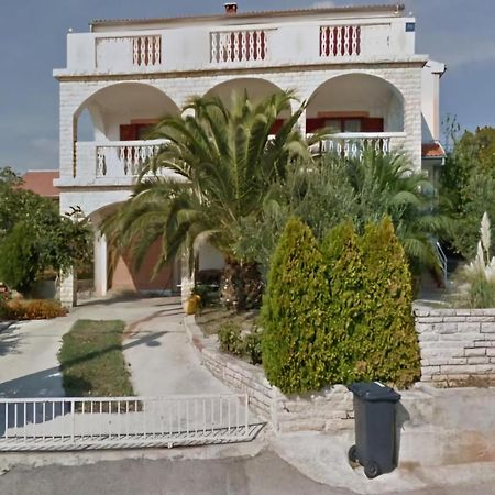 Apartments Maruna Maslenica Bagian luar foto